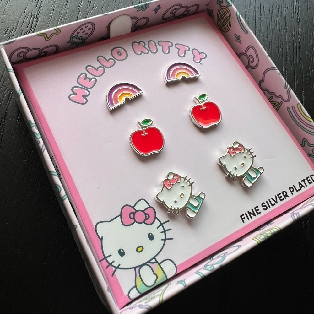 NWT Hello Kitty Fine Silver Plated Earring Set
